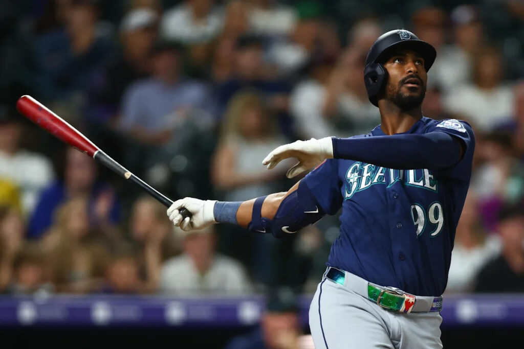 Boulder soldiers, Seattle summits Rockies 5-4