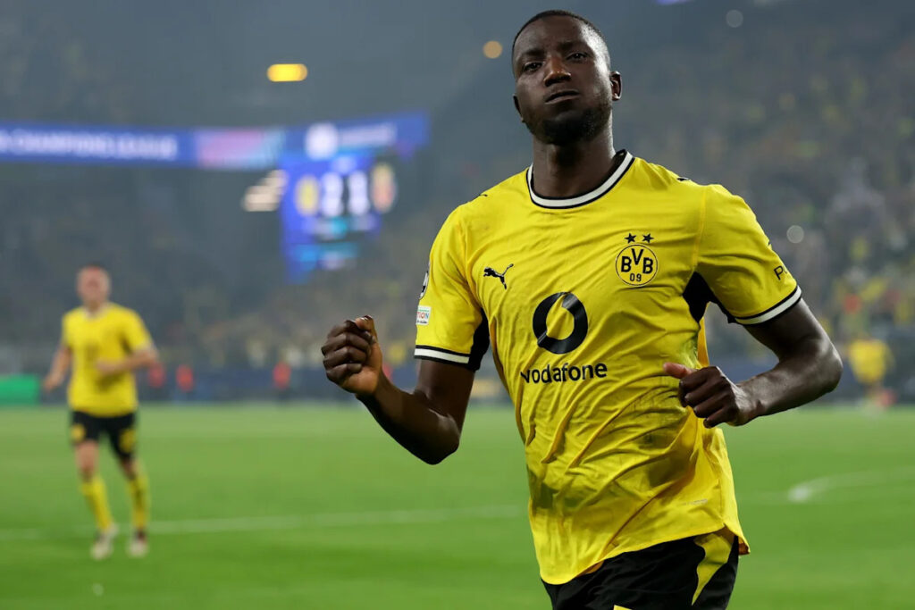Manchester United Identify This Borussia Dortmund Ace As A Target: What Will He Bring To Old Trafford?
