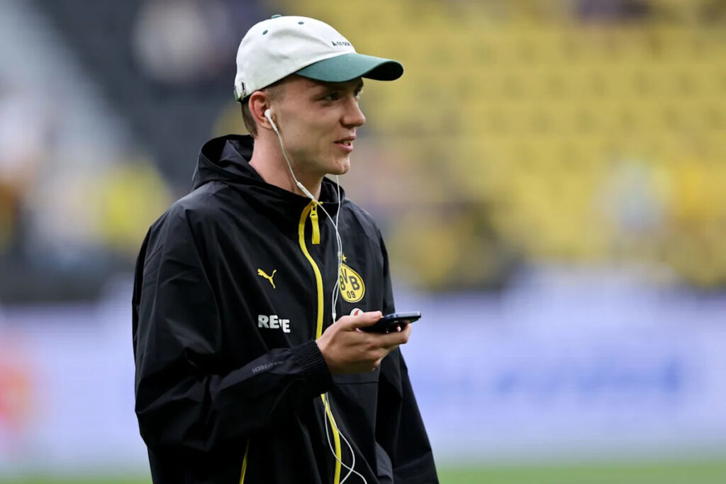 Arsenal Identify This Borussia Dortmund Forward As A Target: Good Fit For Arteta? Arsenal Identify This Borussia Dortmund Forward As A Target: Good Fit For Arteta?