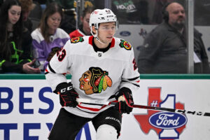 Former Blackhawks Forward Still A Free Agent After Sharks Stint