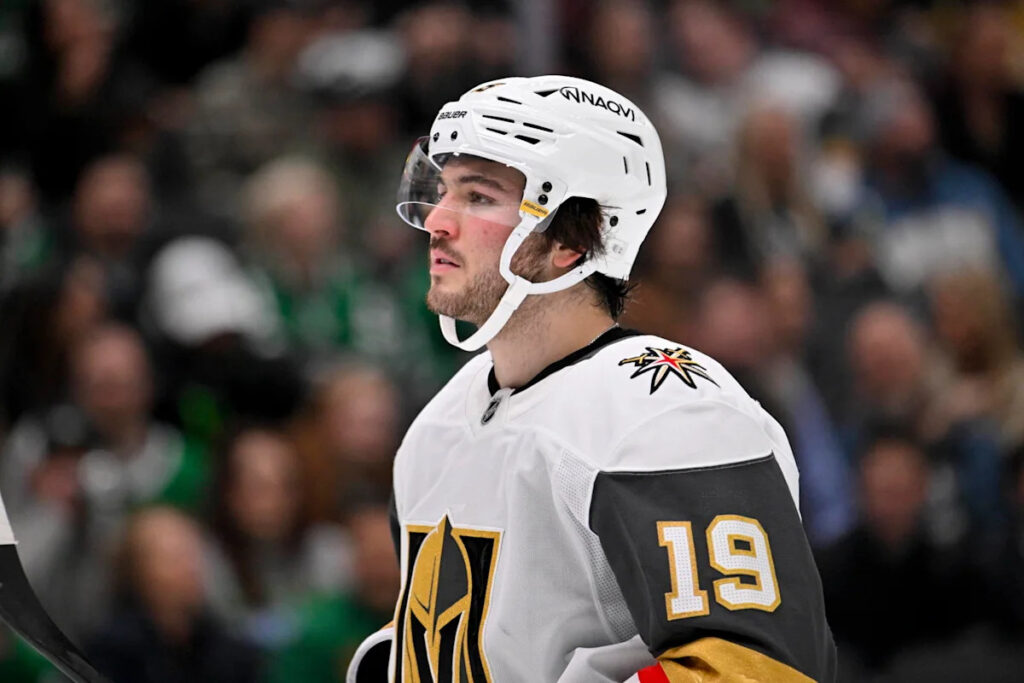 Former Rangers Forward Signs With Maple Leafs