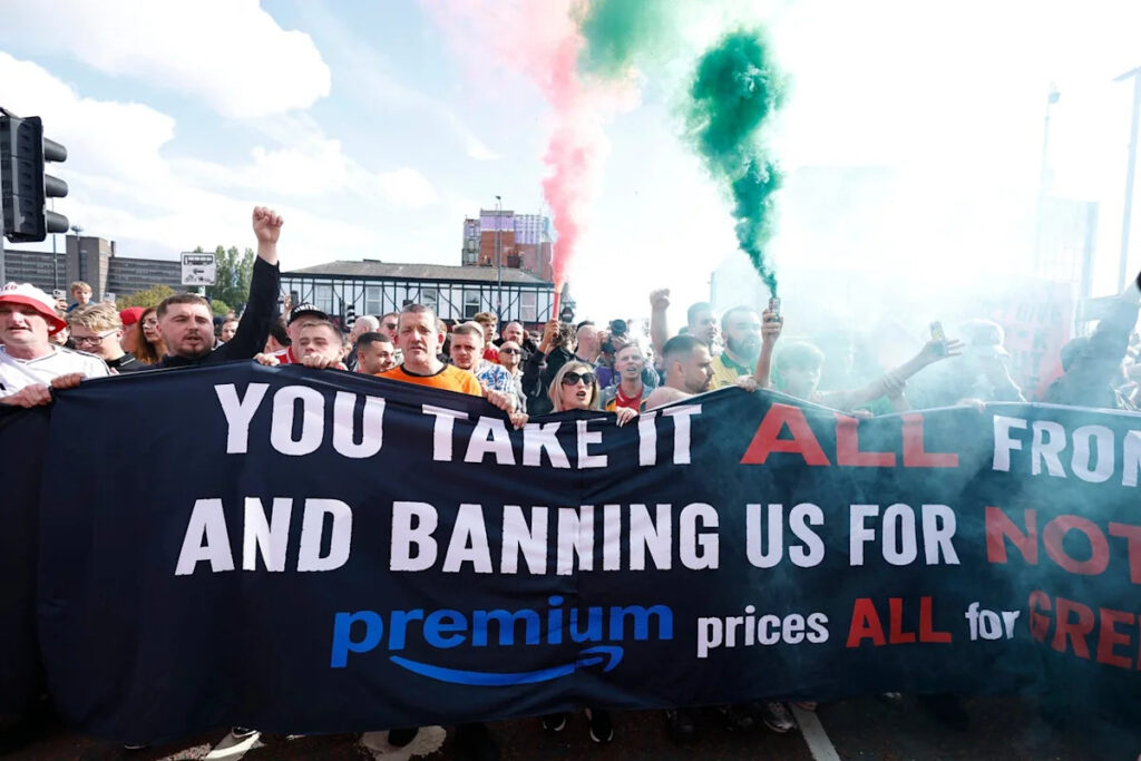 Man United fans protests against season ticket ‘fiasco’ ahead of derby