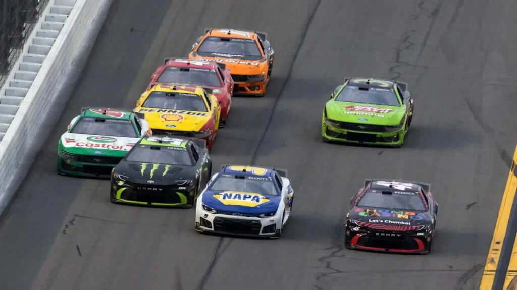 What channel is NASCAR on today? TV schedule, start time, live stream to watch 2026 Gateway playoff race What channel is NASCAR on today? TV schedule, start time, live stream to watch 2026 Gateway playoff race