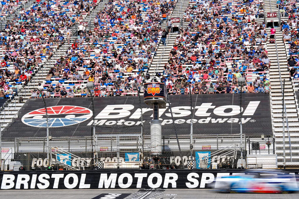 NASCAR Bristol qualifying live results, Cup Series starting lineup