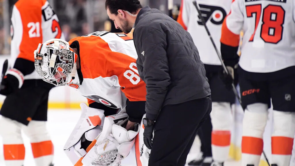 Flyers’ Dan Vladar exits with injury in preseason game vs. Bruins