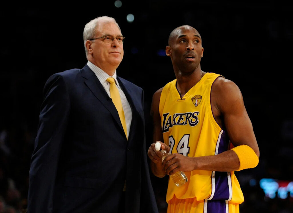 Lakers to honor the Zen Master with statue outside arena