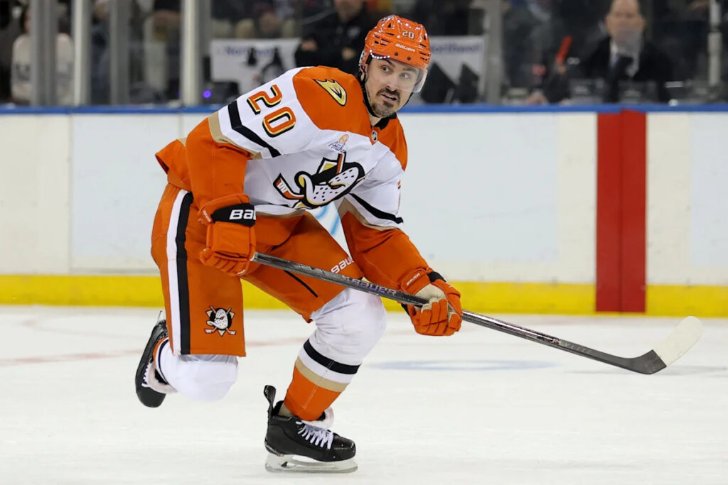 Montreal Canadiens sign Chris Kreider to one-year deal