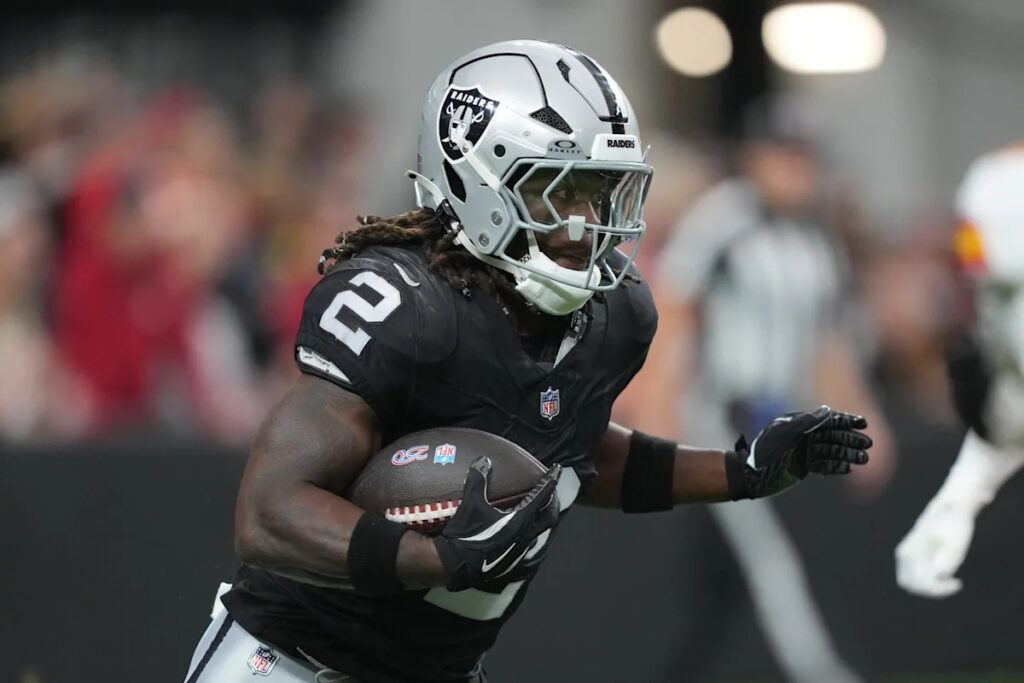 Ashton Jeanty totals 63 scrimmage yards