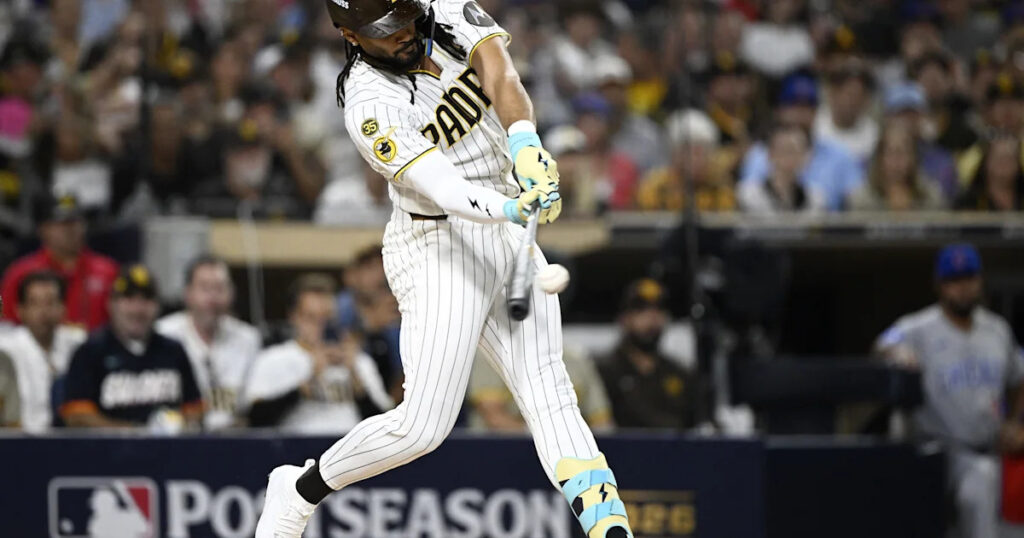 Watch Padres’ Fernando Tatis and Manny Machado ignite Petco Park with homers