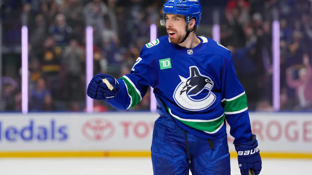 Filip Chytil injury update after Canucks forward, referee collide Filip Chytil injury update after Canucks forward, referee collide