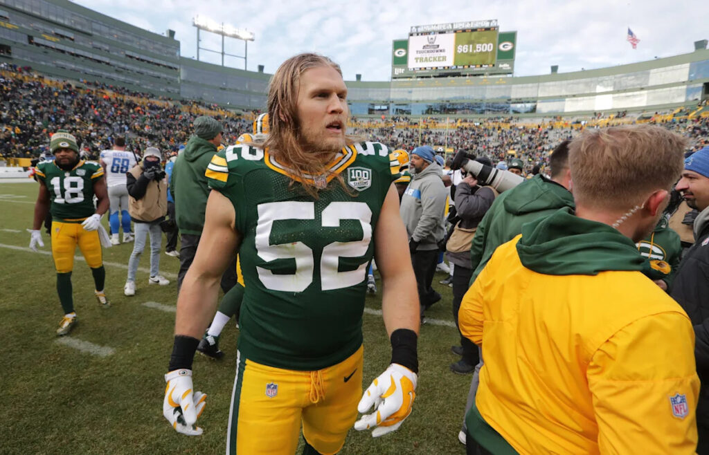 Clay Matthews responds to AI photos posted by TMZ that show faux new look