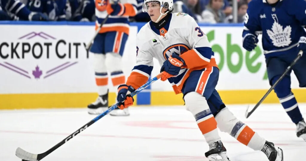 Islanders rookie Victor Eklund holds own versus Auston Matthews’ line