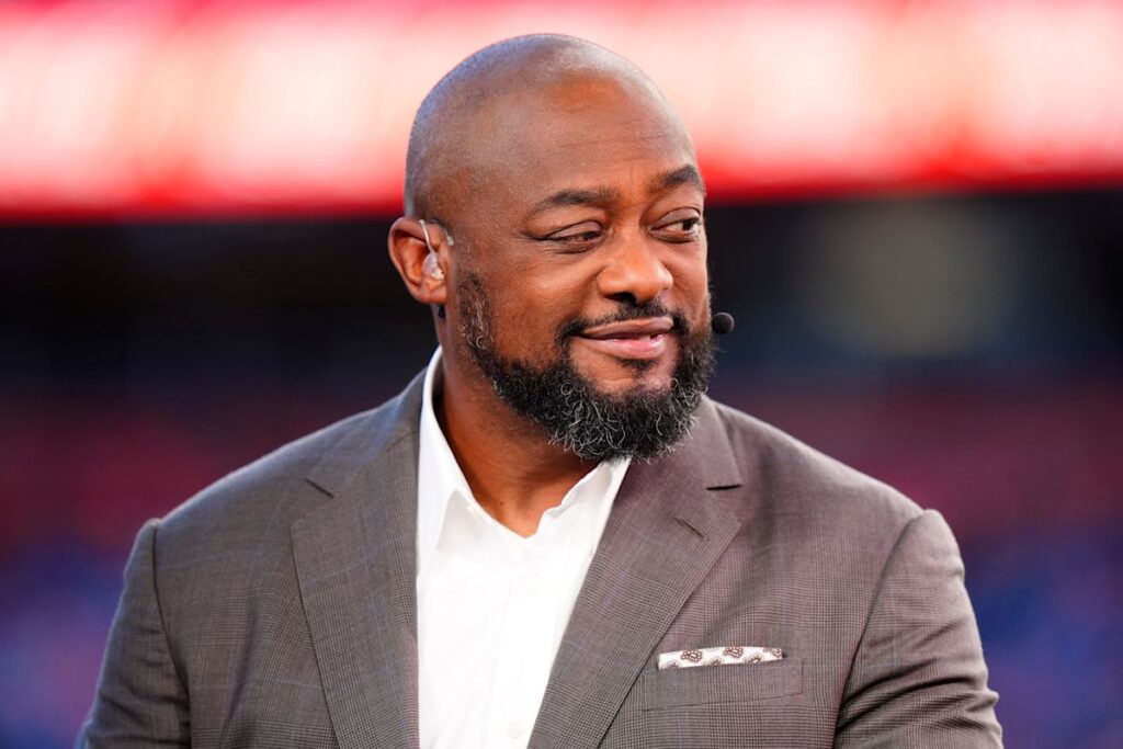 Mike Tomlin built an entire city in Minecraft. He just revealed what’s in it